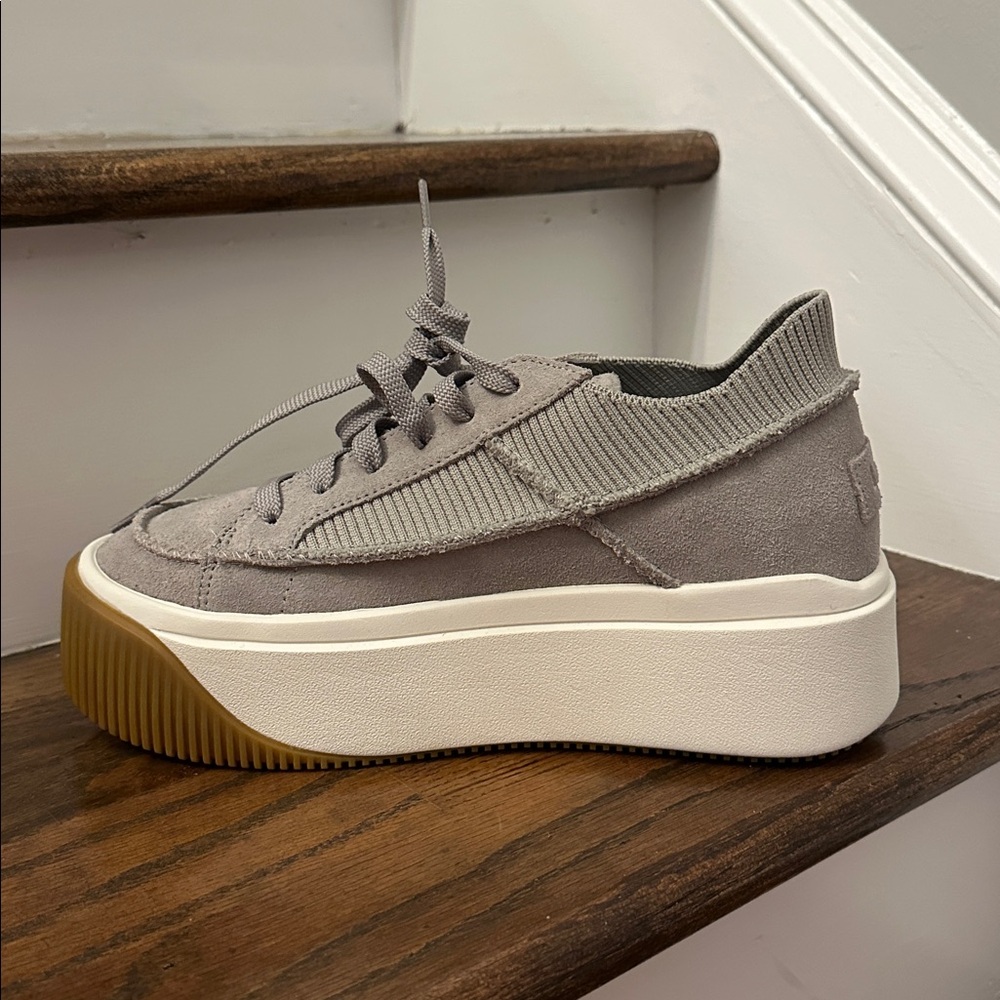 UGG W EZ-Duzzit Lace Shoes in Gray